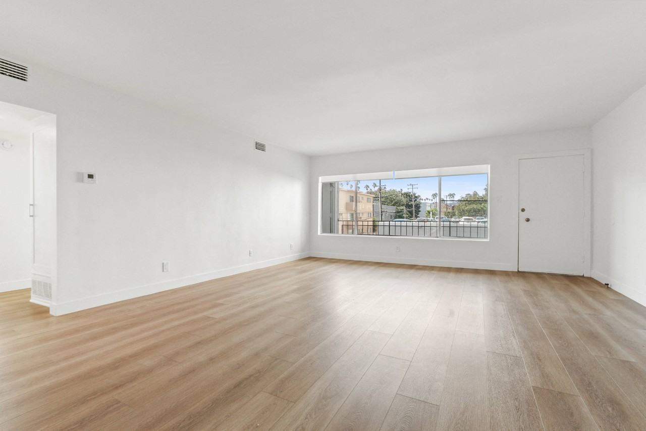 1128 7th Street - Photo 3 of 29