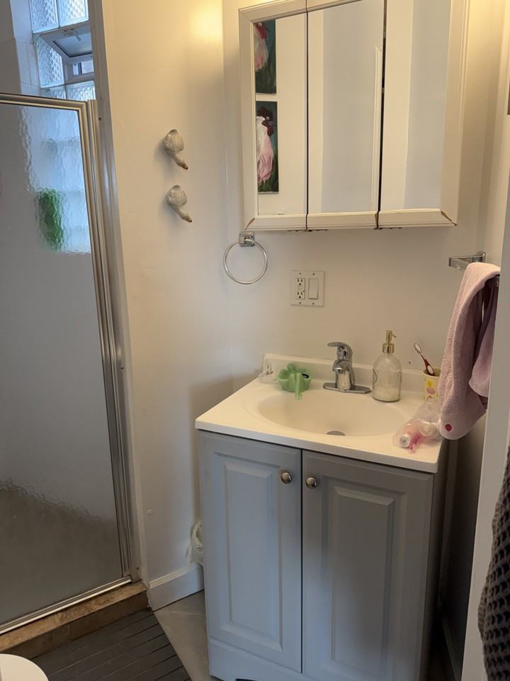 1909 N Lincoln Ave #4S - Photo 6 of 10