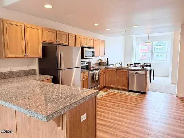475 Se 35th St #E27 - Photo 2 of 21