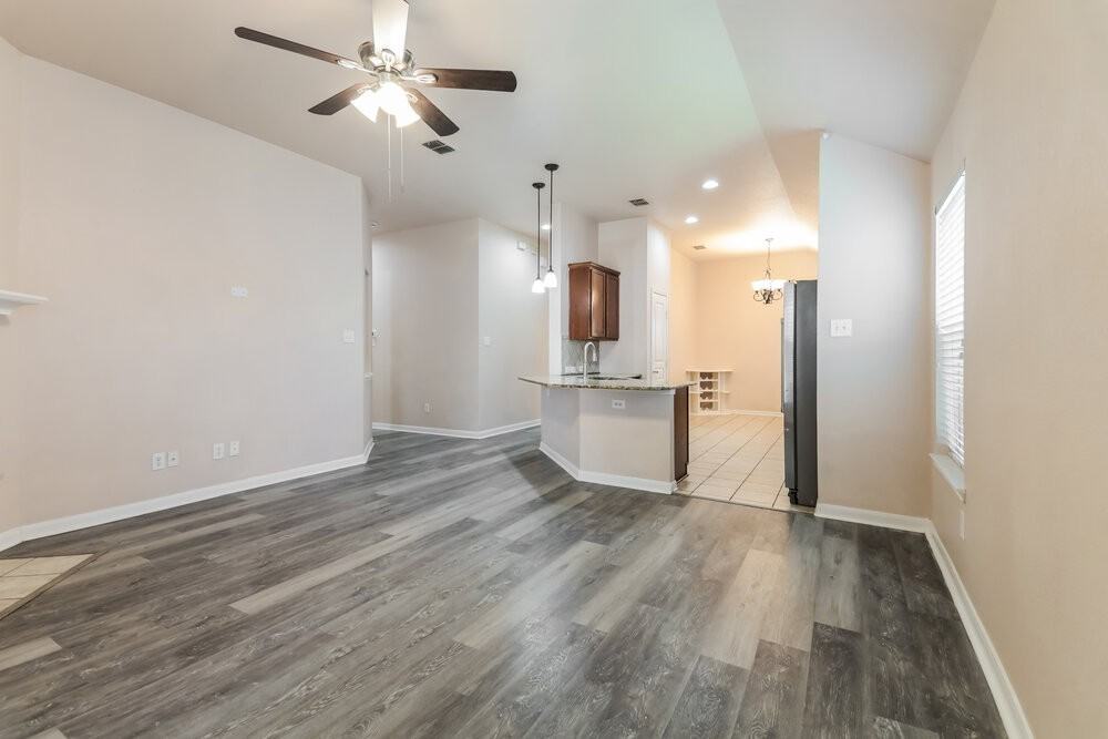12153 Angel Food Ln - Photo 4 of 16