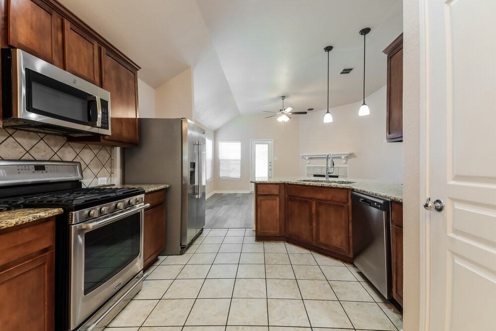 12153 Angel Food Ln - Photo 7 of 16