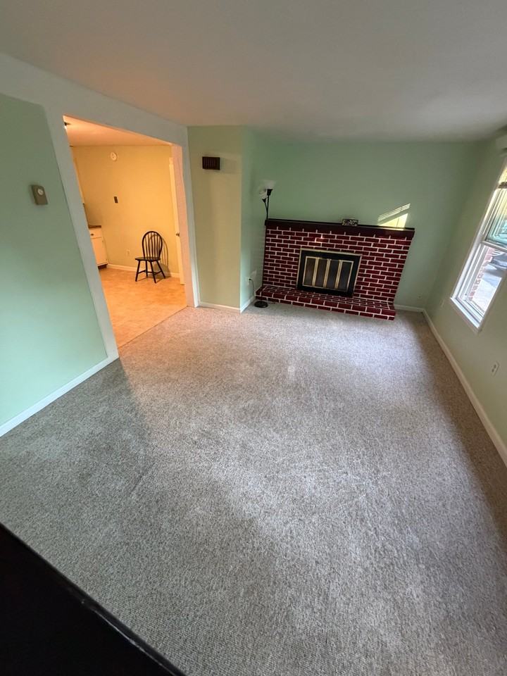 7 Amvet Dr #R - Photo 7 of 10