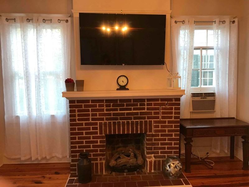 1626 Fern St - Photo 4 of 23