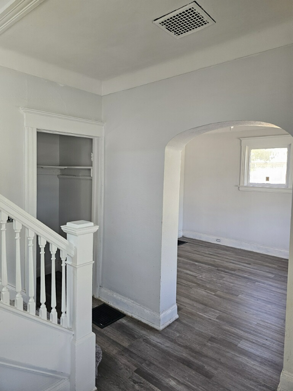 735 Woodland Ave - Photo 7 of 25