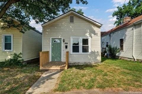 829 Meigs Ave - Photo 2 of 20