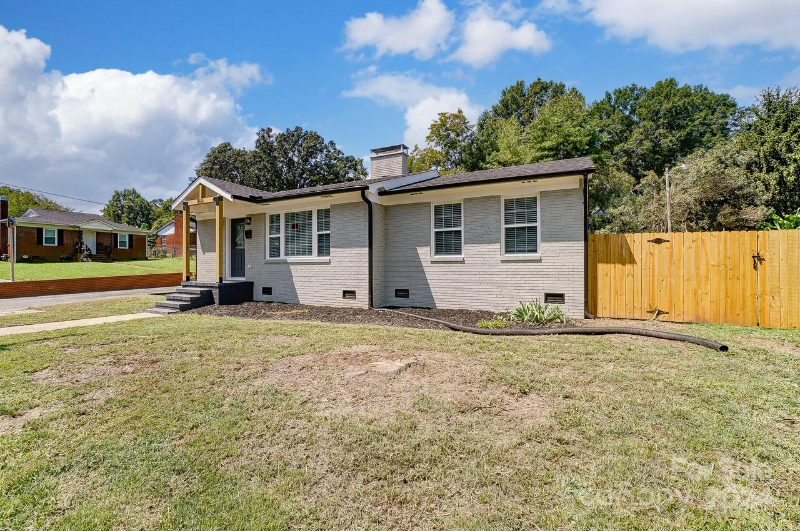 1101 Cherry St - Photo 5 of 20