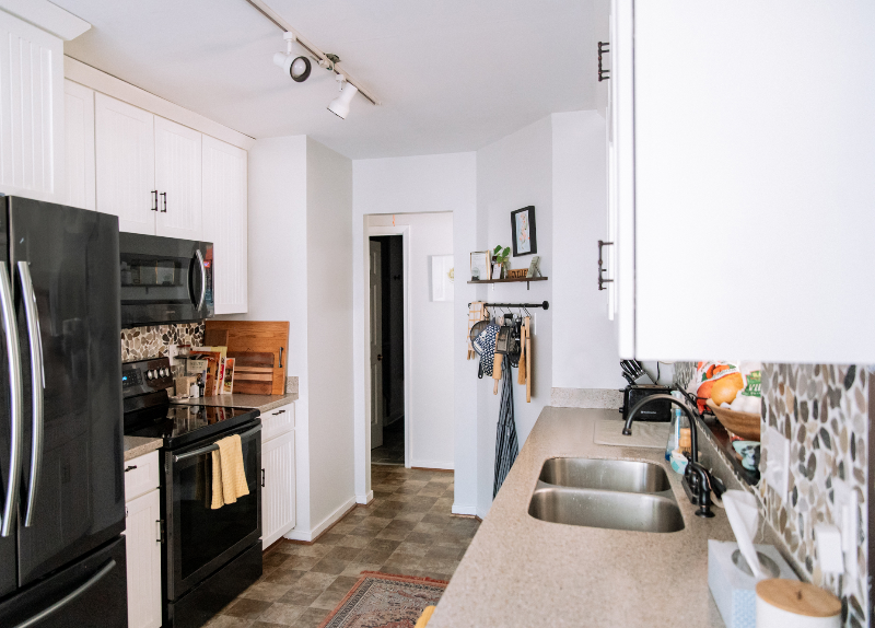 2606 Jordan Ct - Photo 6 of 18