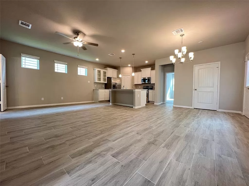 7950 Fijian Cypress Dr - Photo 4 of 18