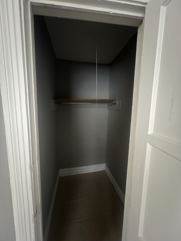 946 Iris St #946 - Photo 7 of 15