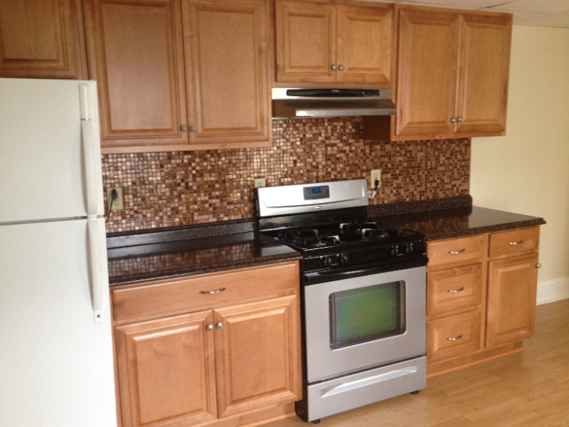 223 Farnsworth Ave #3A - Photo 2 of 3