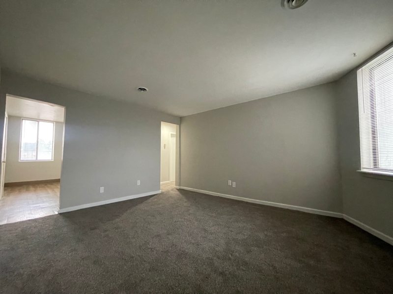 1400 Seward St #305 - Photo 5 of 17