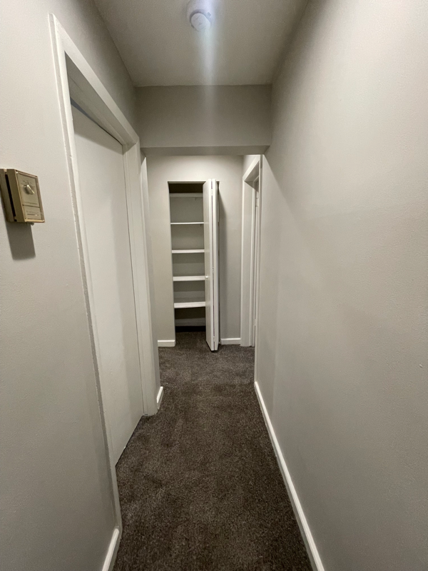 1400 Seward St #305 - Photo 6 of 17