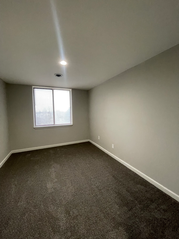1400 Seward St #305 - Photo 7 of 17