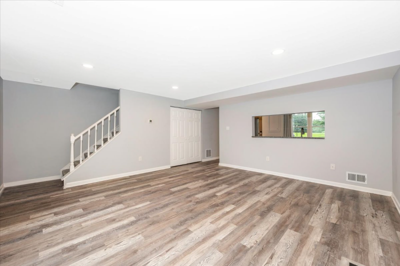 214 Ashfield Ct - Photo 5 of 20