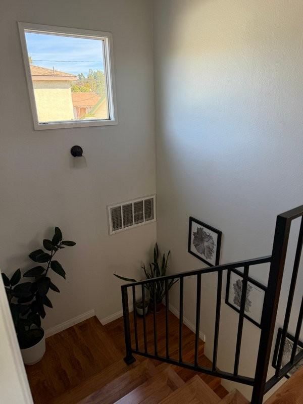 310 W Simpson St - Photo 7 of 17