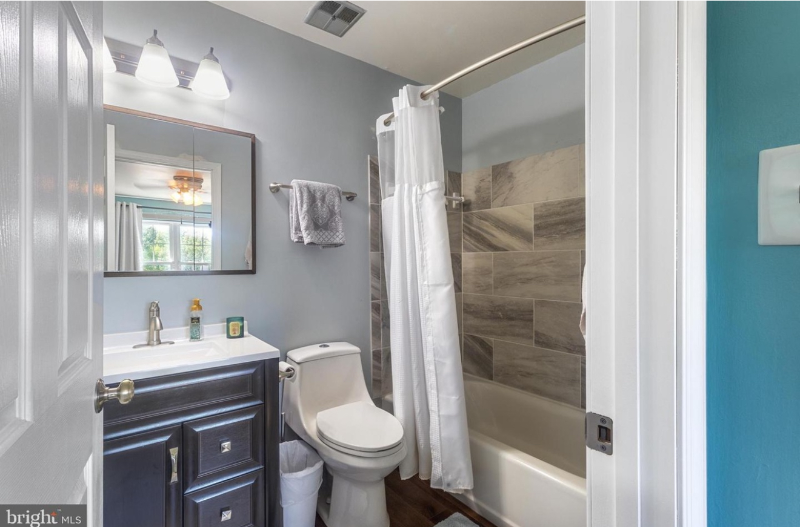 10230 Faire Commons Ct - Photo 7 of 11