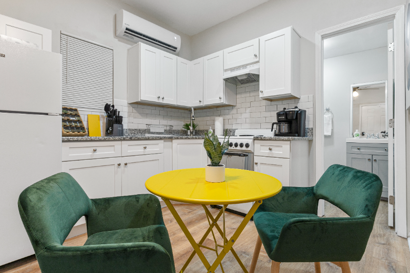 987 Dimmock St Sw #3 - Photo 7 of 20