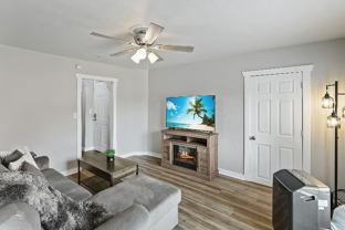1001 N Elm St #3 - Photo 1 of 1