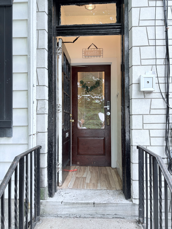 734 W Gordon St - Photo 3 of 21