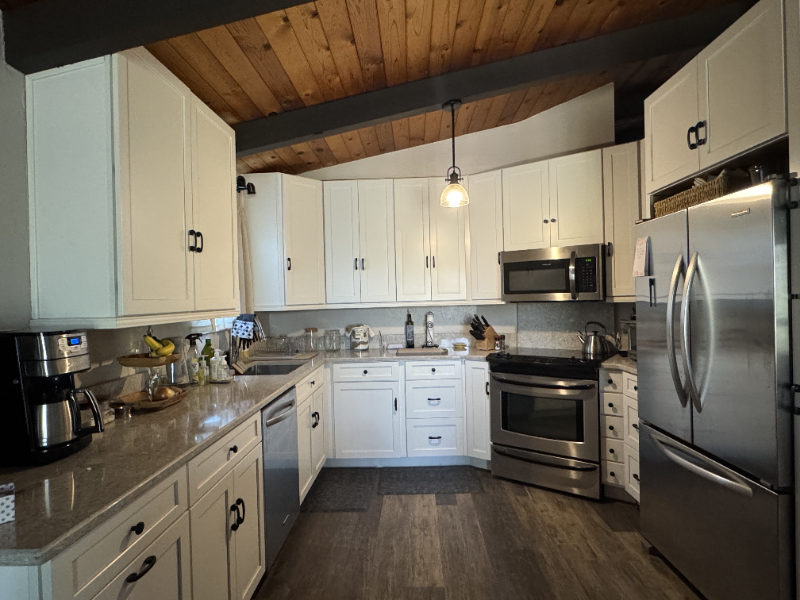 23256 Lone Pine Dr - Photo 4 of 26