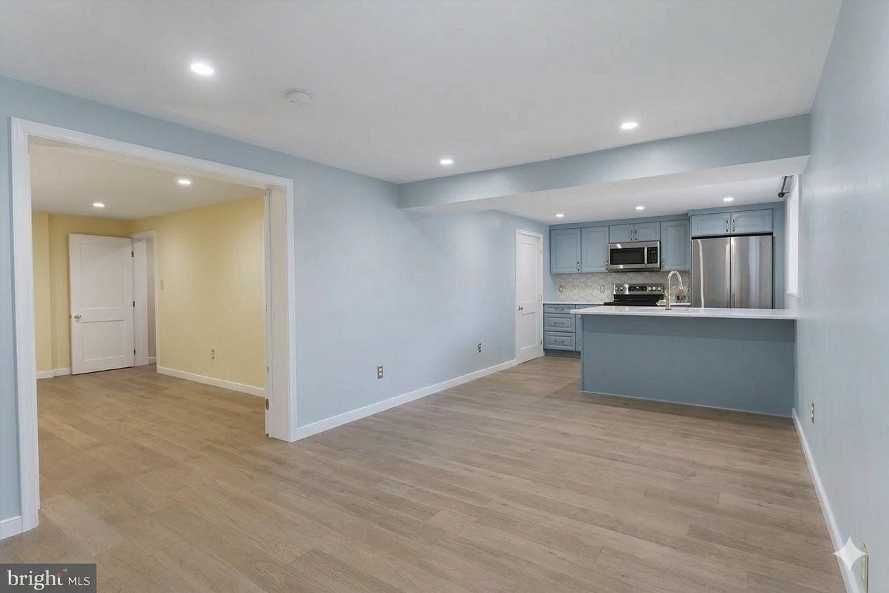 1401 S Greenbrier St #2