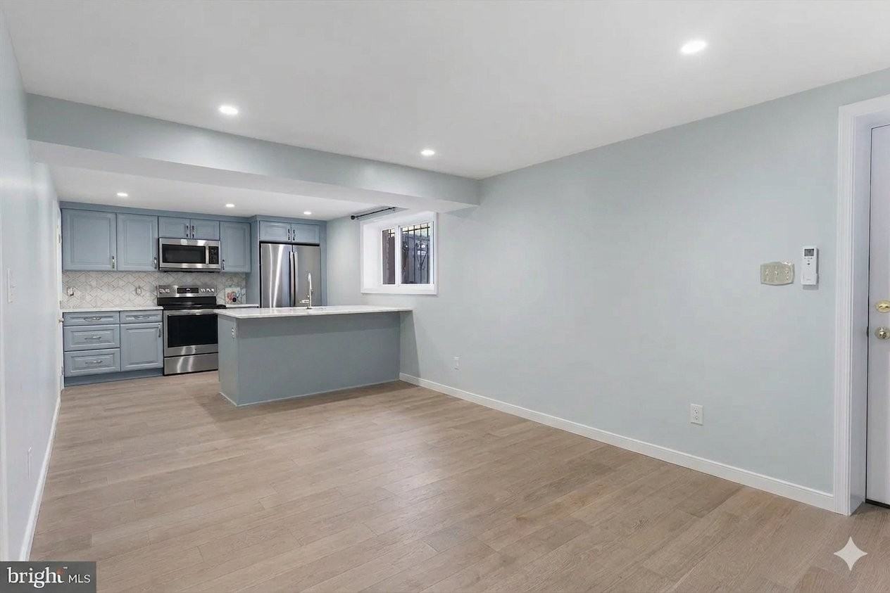 1401 S Greenbrier St #2 - Photo 2 of 9