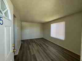 featured image of 1134 E Avenue Q #5