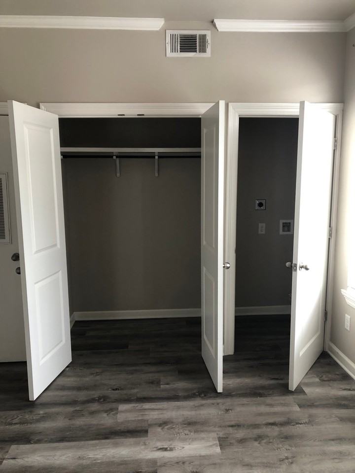 305 W 2nd St #209 - Photo 4 of 11