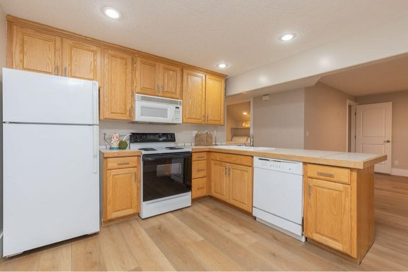 265 Sw - Photo 6 of 11