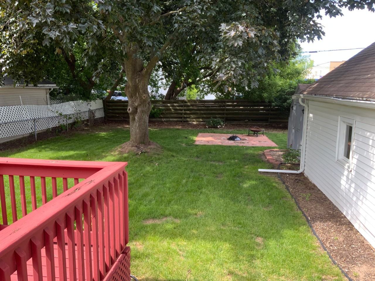 1118 W Summer St - Photo 2 of 14