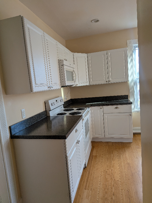 148 Main St #4 - Photo 3 of 8