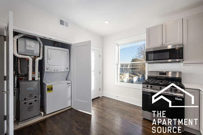 3749 W School St #2 - Photo 6 of 10