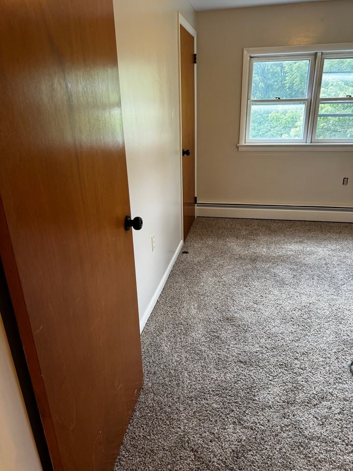 5426 Spring Rd #4 - Photo 4 of 19