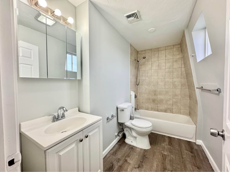 14 Windsor St #F - Photo 4 of 11