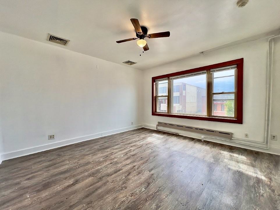 5036 S Packard Ave - Photo 2 of 12