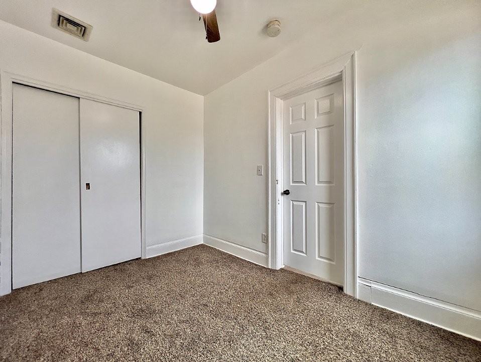 5036 S Packard Ave - Photo 5 of 12