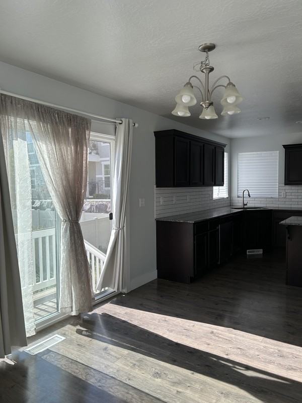 221 N Stone Gate Dr - Photo 6 of 28