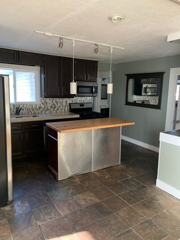 765 E Garden Ave - Photo 6 of 16