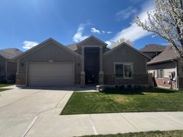 featured image of 761 W Oak Green Dr