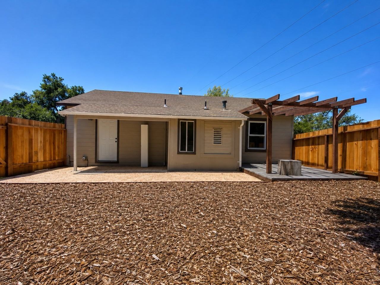 14382 Castroville Blvd - Photo 2 of 10