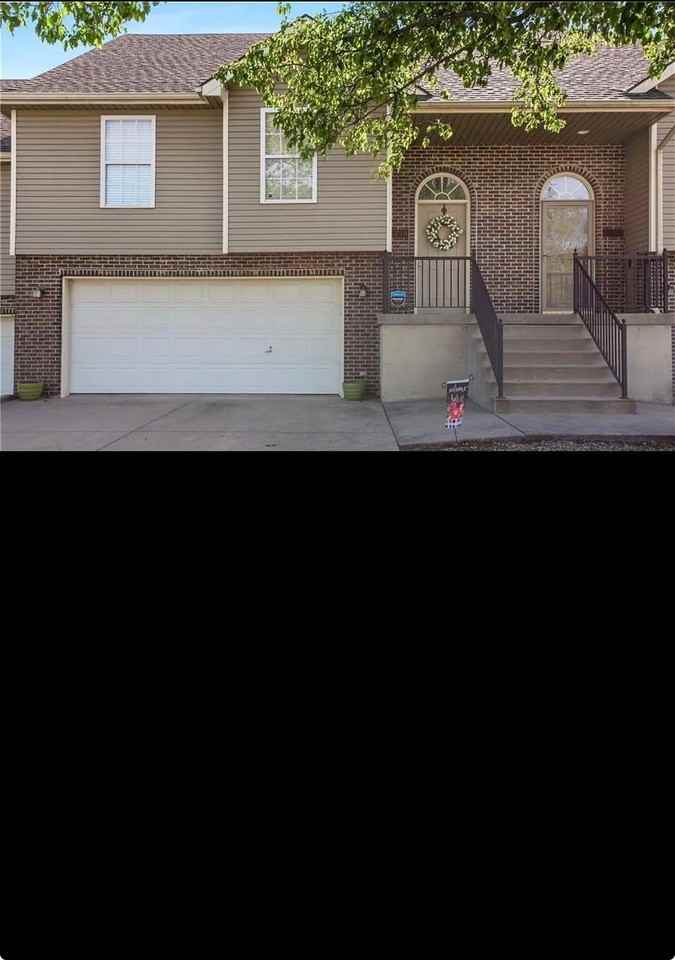 8716 N Cleveland Ave