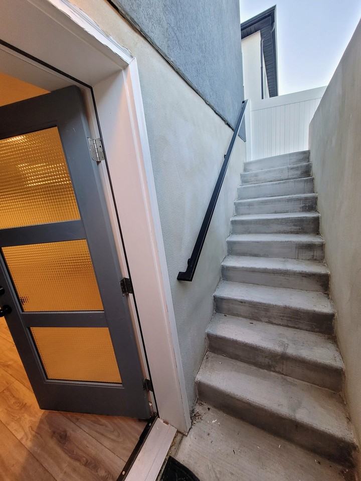 11877 S Teton Park Dr #BS - Photo 2 of 10