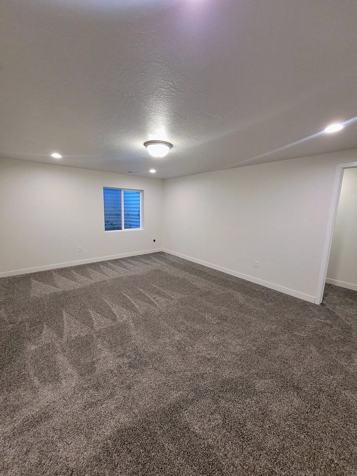 11877 S Teton Park Dr #BS - Photo 3 of 10