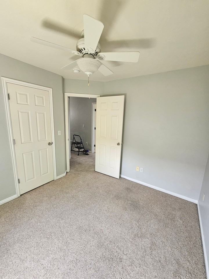 7963 N Smith Ranch Rd - Photo 5 of 15