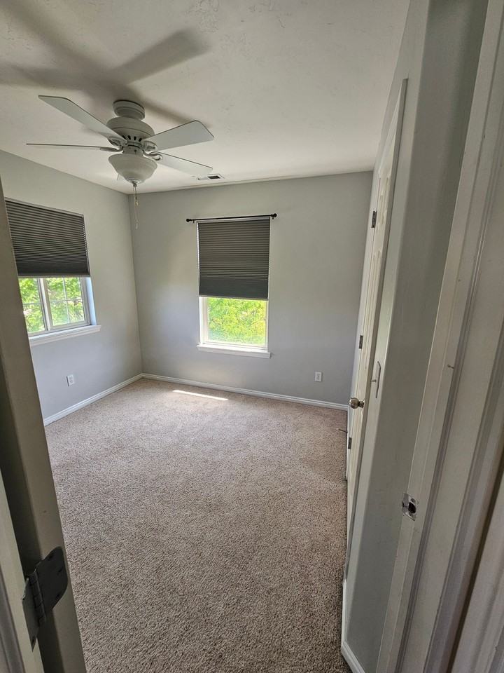 7963 N Smith Ranch Rd - Photo 6 of 15
