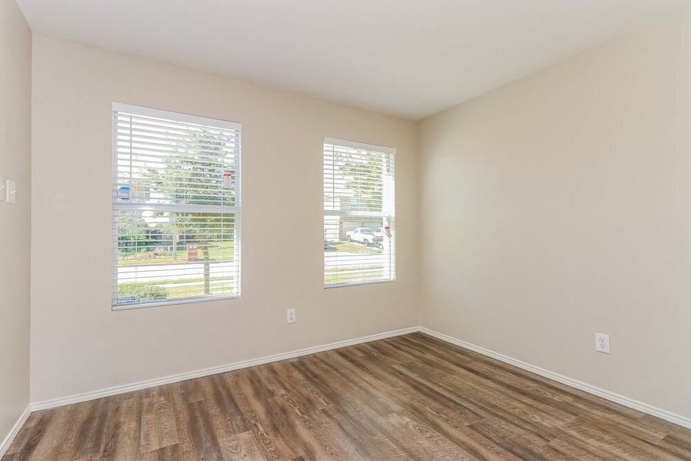 7128 Little Mohican Dr - Photo 4 of 15