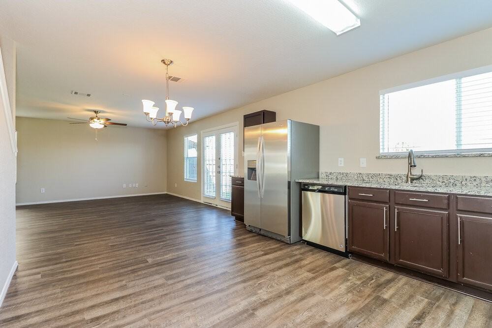 7128 Little Mohican Dr - Photo 5 of 15