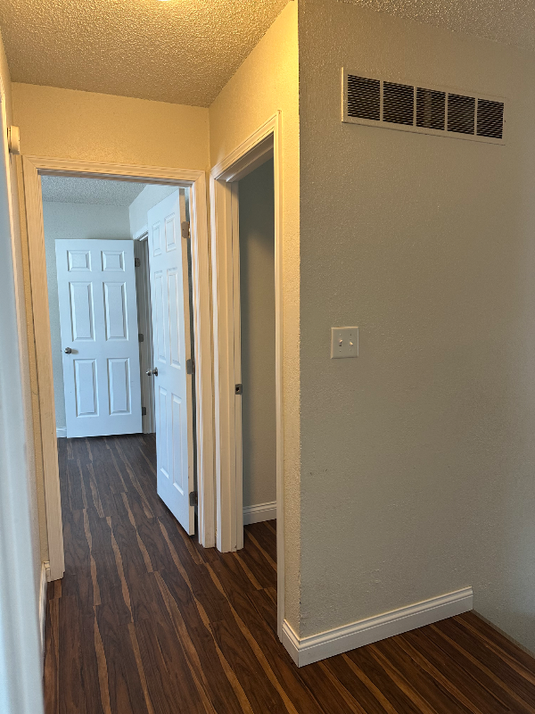 401 Douglas Dr #8 - Photo 7 of 8