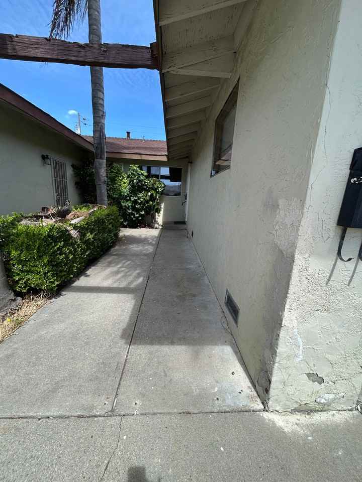 5155 Snow Dr - Photo 2 of 11