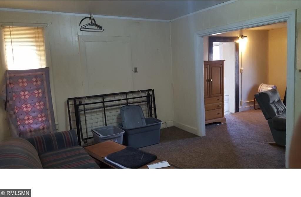 93 Sycamore St W - Photo 3 of 11